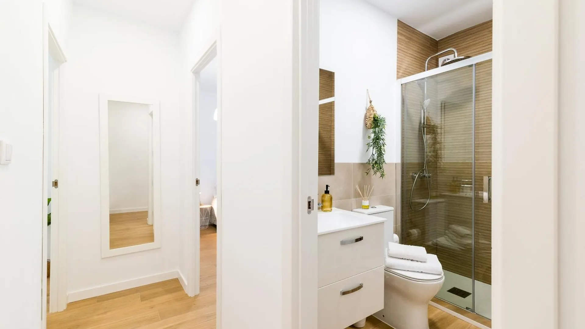 Centro Y Confort: Junto A Corte Ingles Apartment Granada