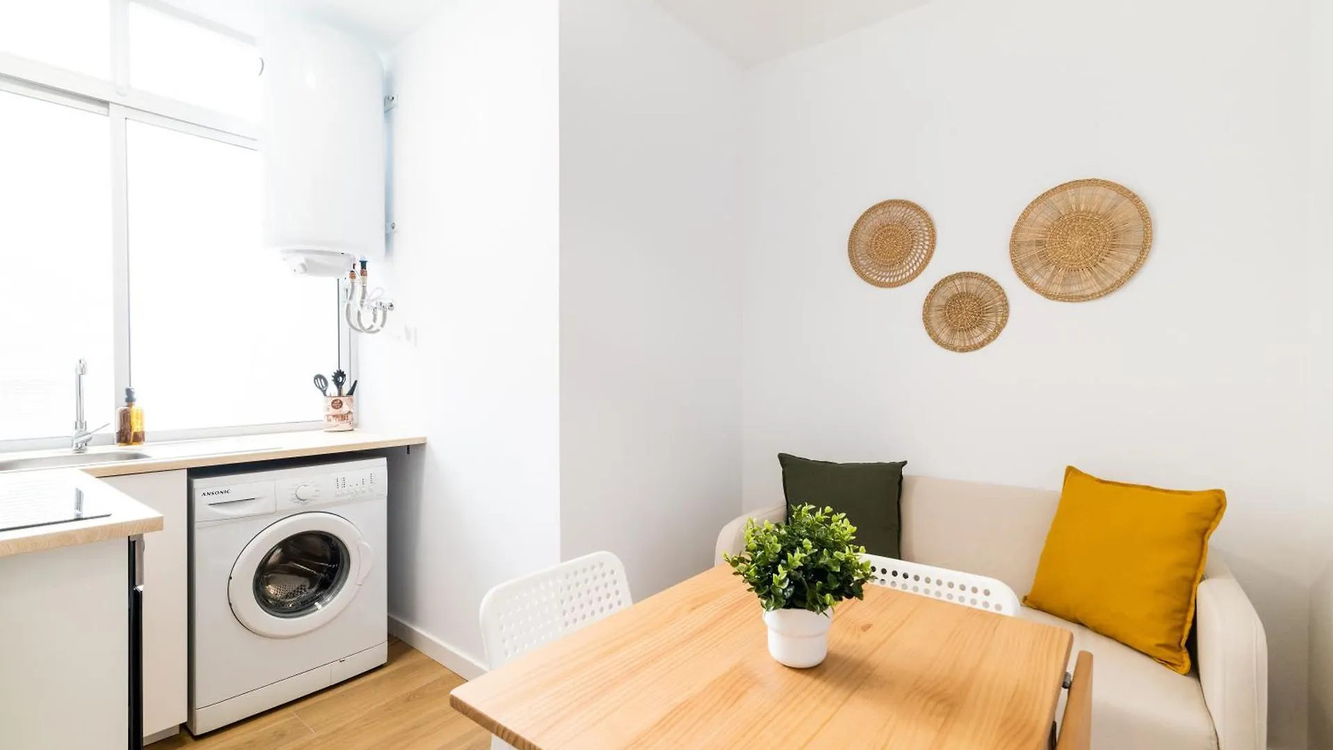 Centro Y Confort: Junto A Corte Ingles Apartment Granada